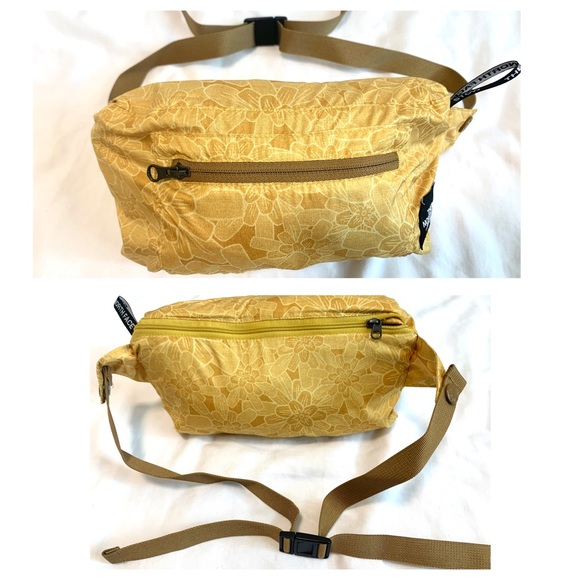 The North Face Fanorak Jacket Bag - Floral Print - Picture 7 of 12